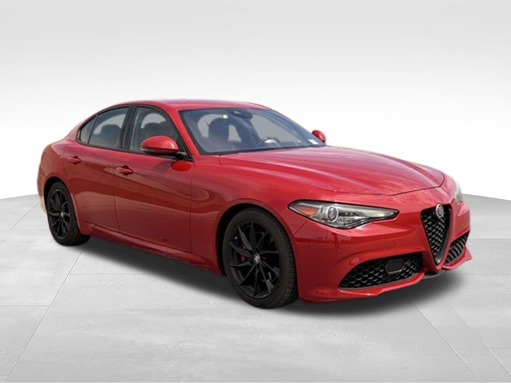 Used 2022 Alfa Rosso Alfa Romeo Sprint image 5