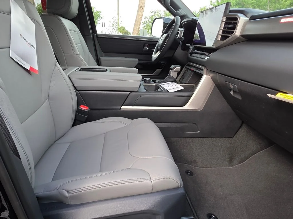 2026 Toyota Tundra Limited - Photo 14