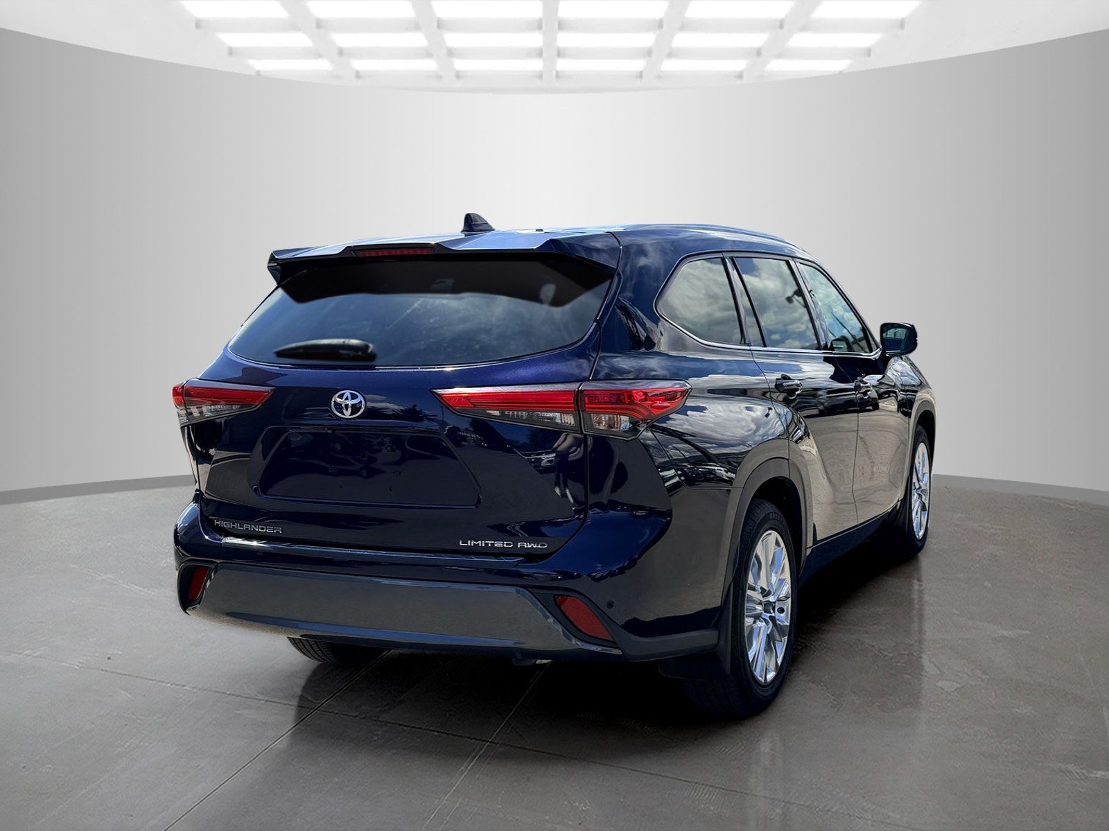 2020 Toyota Highlander Limited - Photo 5