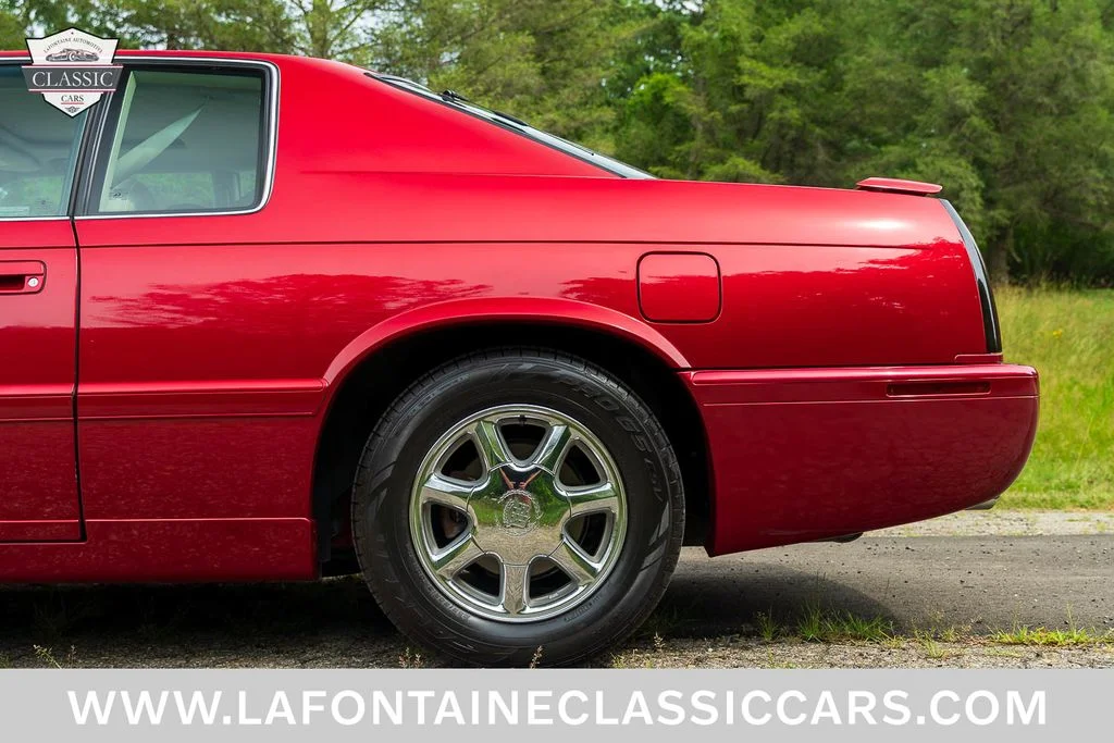 Used 2000 Red Cadillac ETC image 24