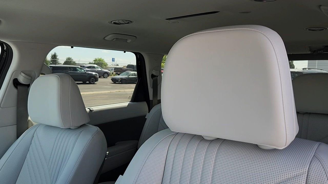 New 2026 Abyss Black Pearl Hyundai SEL 8P image 9