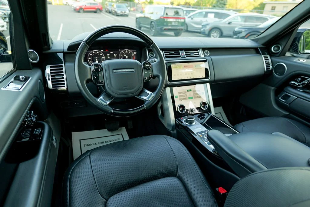 Used 2020 Santorini Black Metallic Land Rover HSE image 41