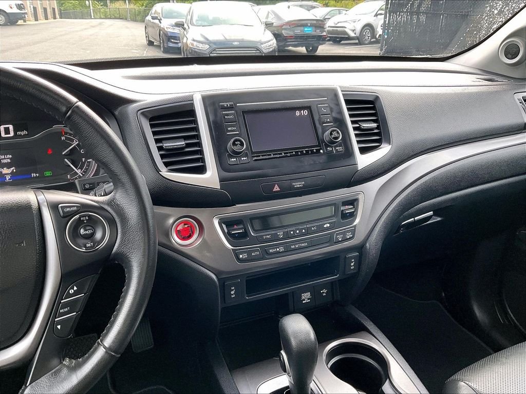 Used 2019 Gray Honda RTL image 18