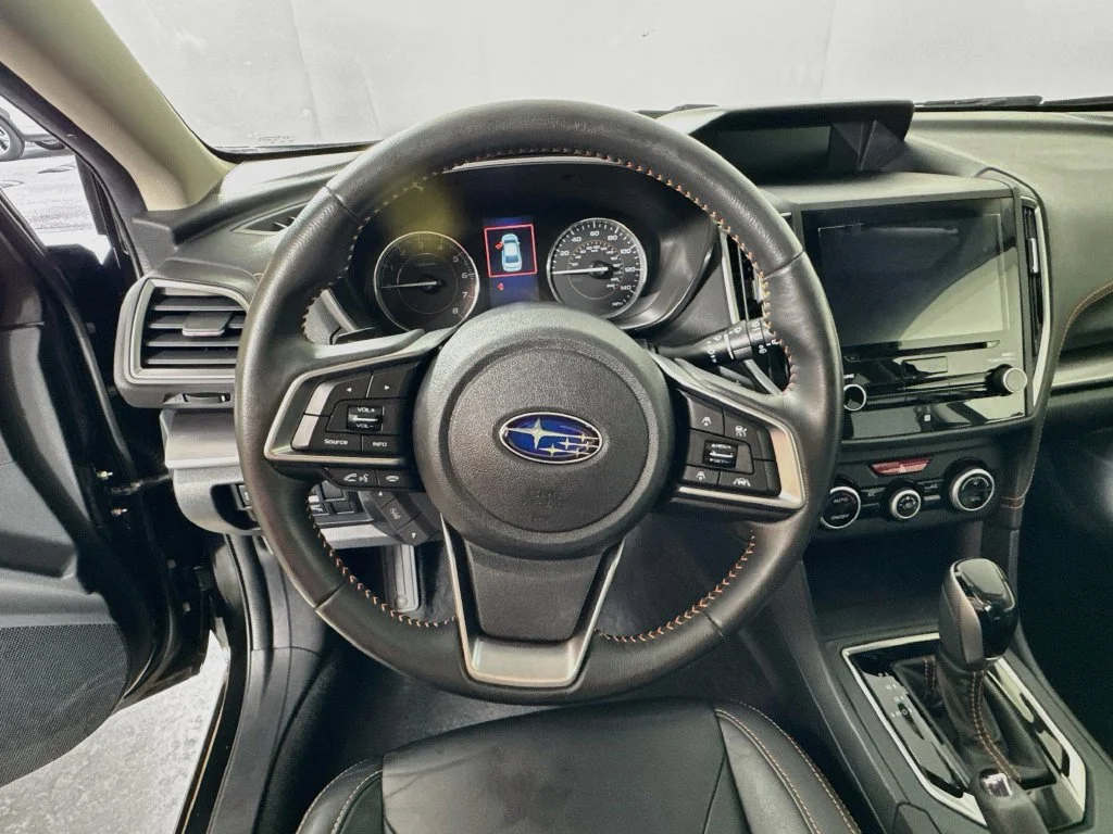 Used 2019 Black Subaru 2.0i Limited image 12