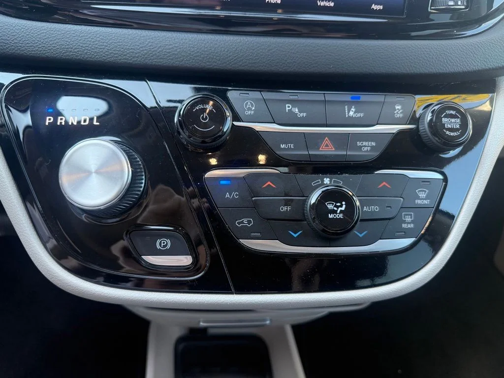 Used 2023 Blue Chrysler Touring L image 26