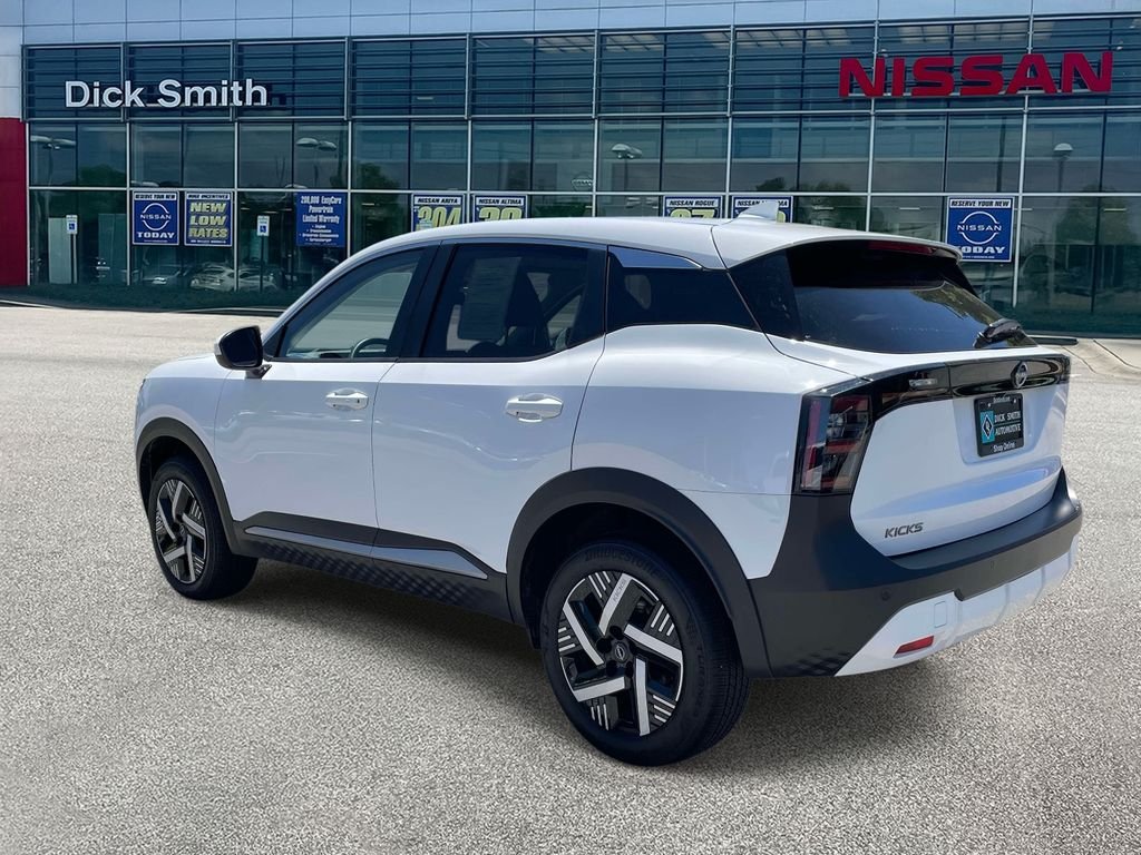 Used 2025 White Nissan SV image 4