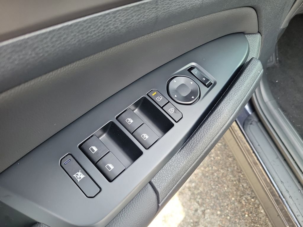 New 2026 Gray Kia EX image 21