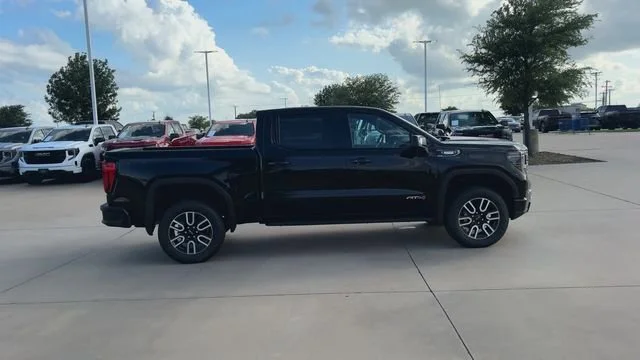 2026 GMC Sierra 1500 AT4 - Photo 9