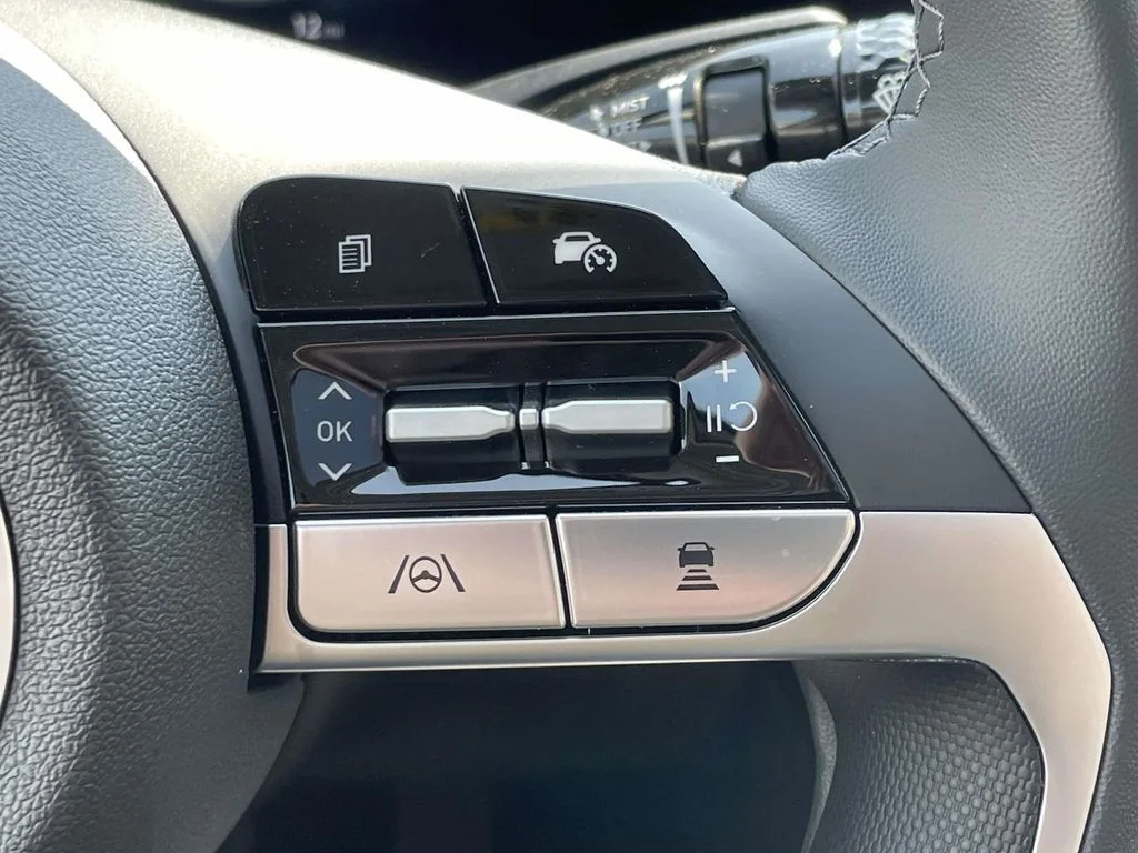 New 2026 White Hyundai Limited image 23