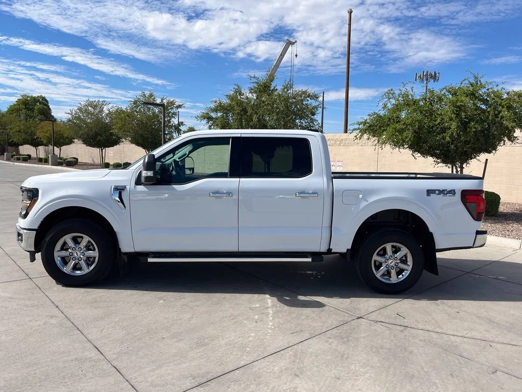 Used 2025 White Ford XLT image 9