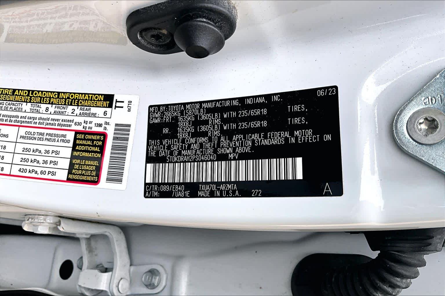 Used 2023 Wind Chill Pearl Toyota XLE image 34