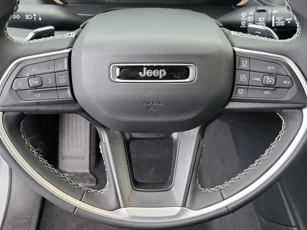 New 2026 Silver Zynith Jeep Laredo image 23