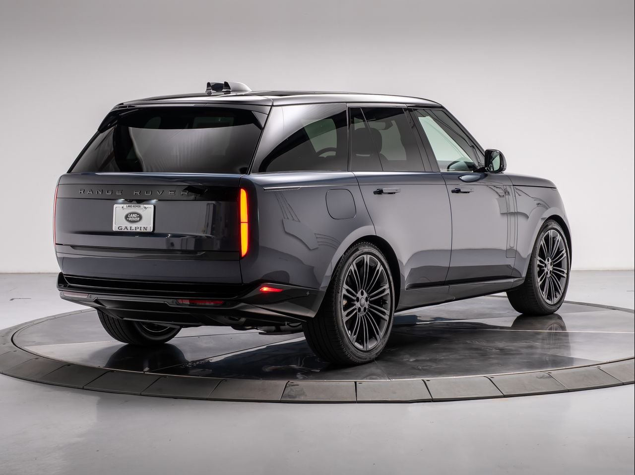 New 2026 Varesine Blue Land Rover P400 SE image 5
