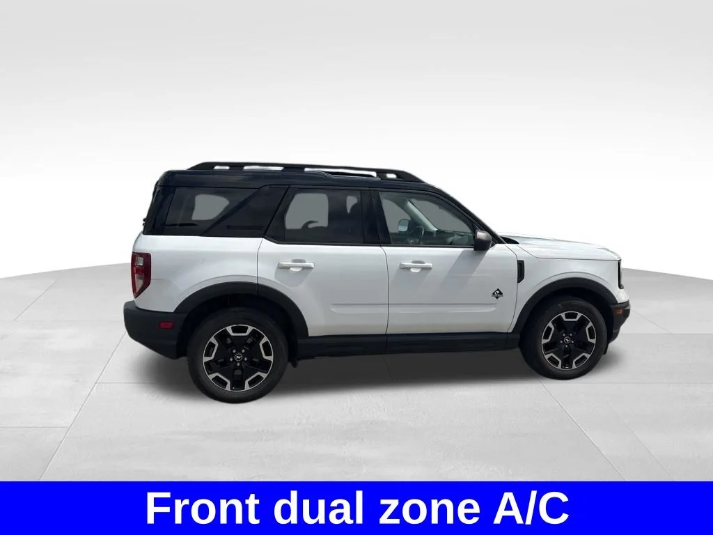 Used 2022 White Ford Outer Banks image 8