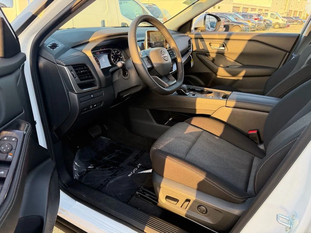 New 2026 White Nissan SV image 11