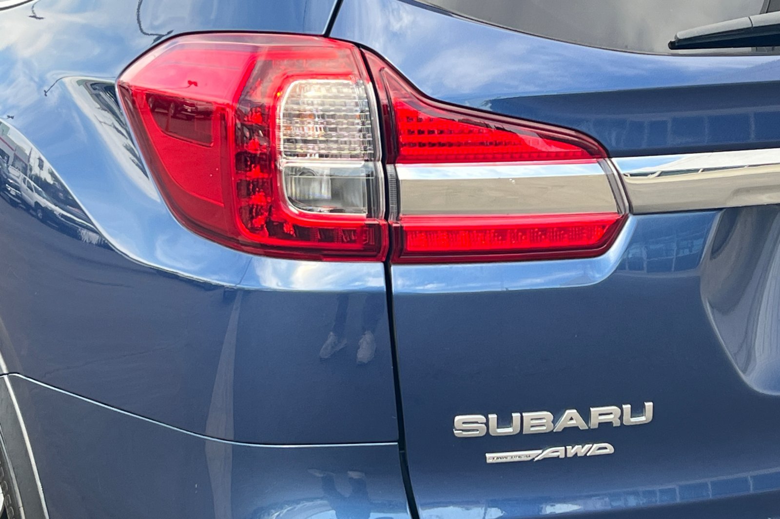 Used 2021 Abyss Blue Pearl Subaru Limited image 28