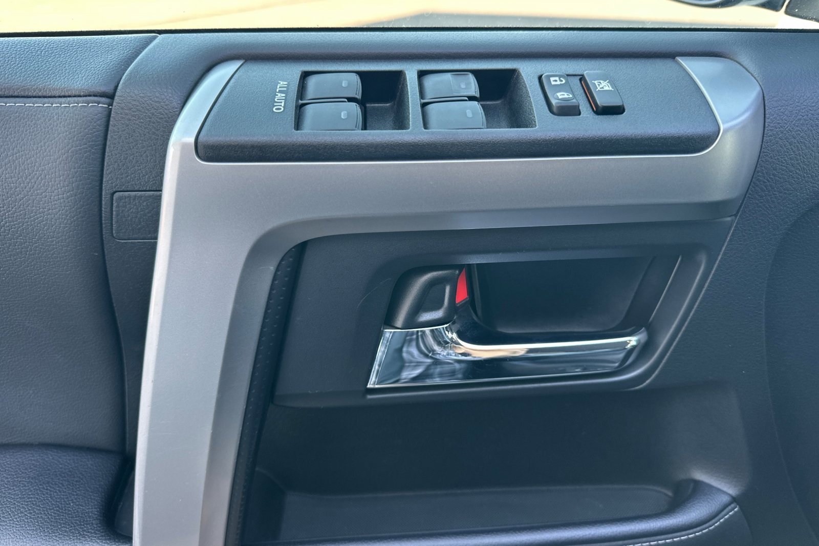 2024 Toyota 4Runner SR5 Premium - Photo 11