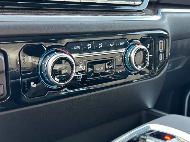 New 2026 Onyx Black GMC Elevation image 83