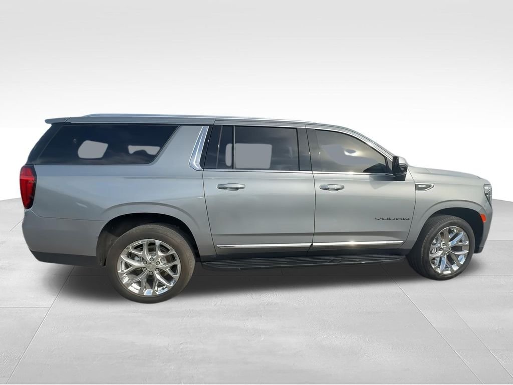 Used 2023 Silver GMC SLT image 9
