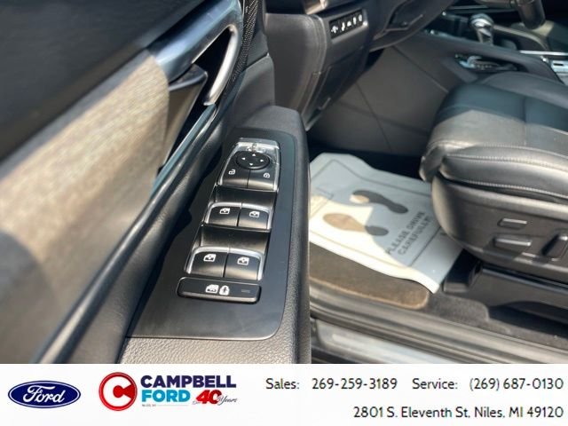 Used 2022 Black Kia SX image 29