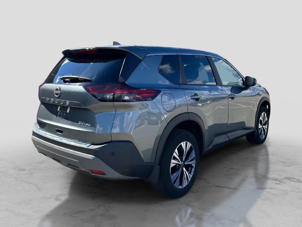 Used 2023 Gray Nissan SV image 5
