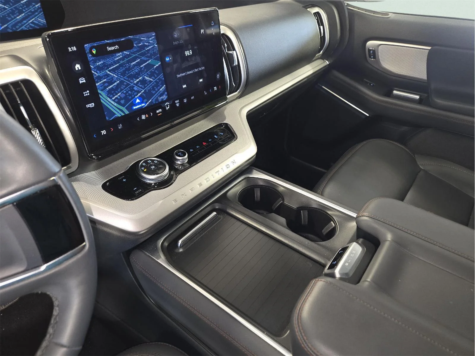 Used 2025 Agate Black Ford Active image 29
