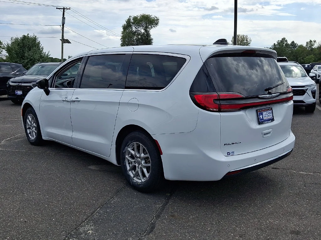 Used 2024 Bright White Cl Chrysler Touring L image 8