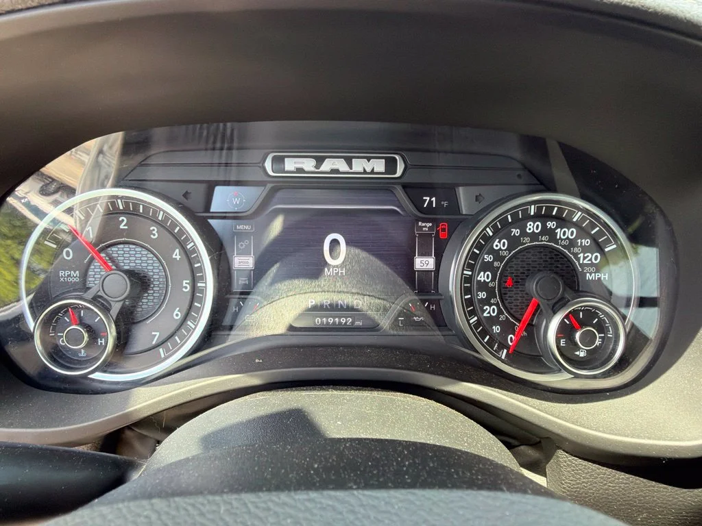 Used 2022 White Ram Laramie image 20