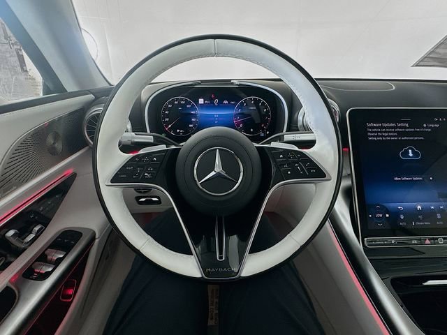 New 2026 MANUFAKTUR moonlight white magno (White Ambiance) Mercedes-Benz Maybach SL 680 image 40