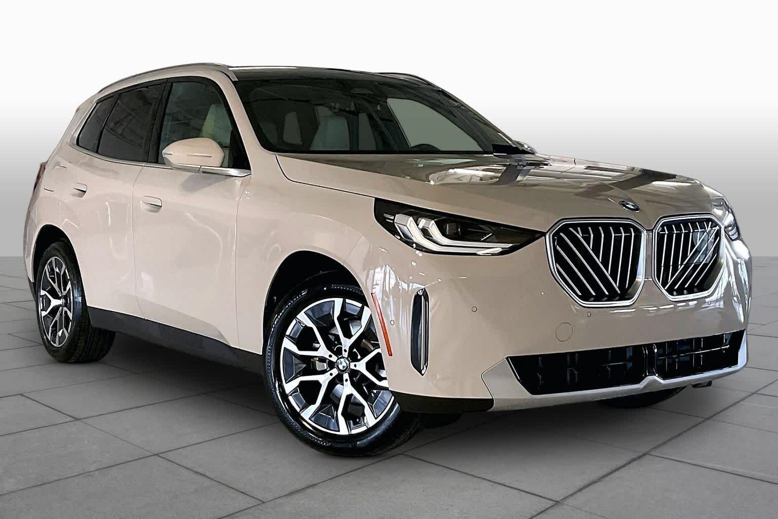 New 2026 Dune Grey Metallic BMW 30 xDrive image 2