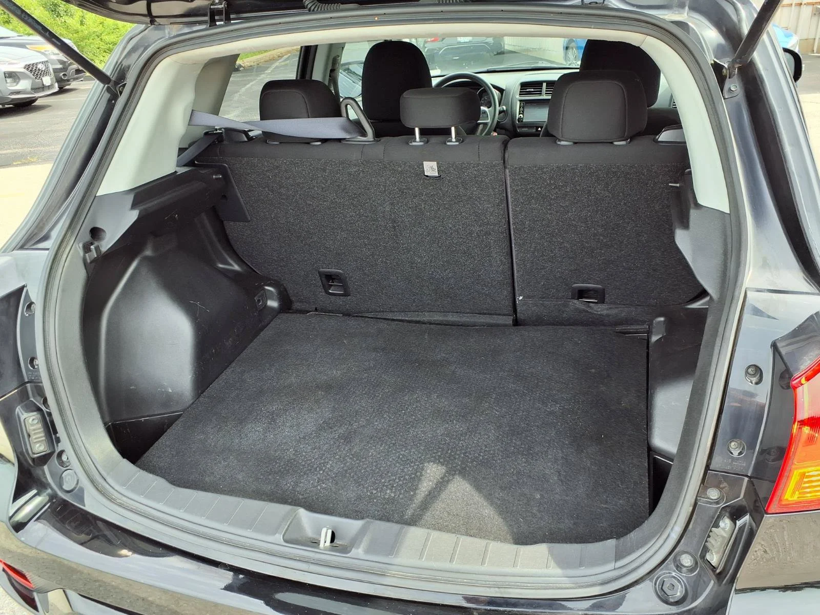 2018 Mitsubishi Outlander Sport ES - Photo 23