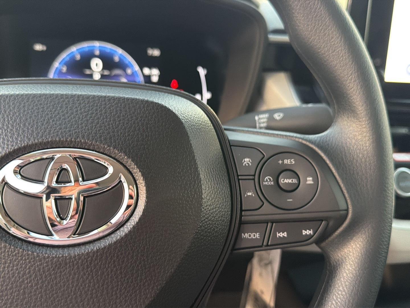 New 2027 Inked Toyota LE image 21