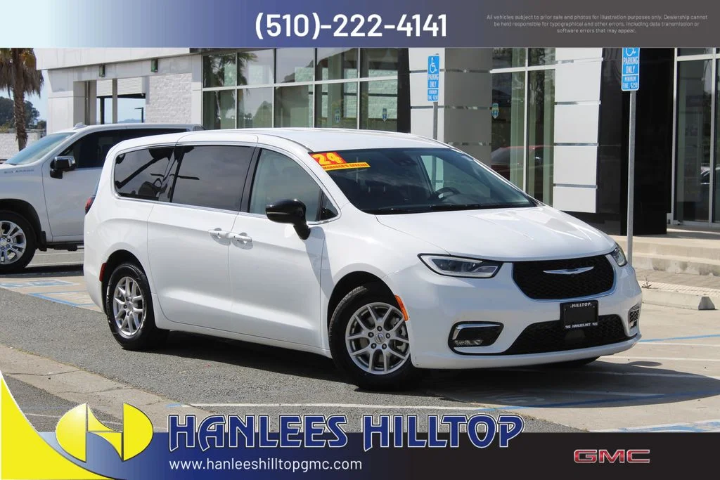 2024 Chrysler Pacifica Touring L