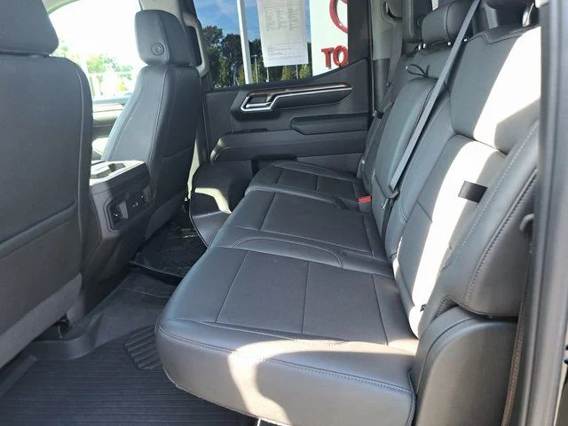 Used 2024 Black Chevrolet RST image 27