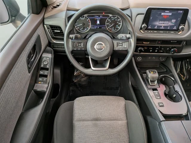 Used 2021 Gray Nissan S image 12