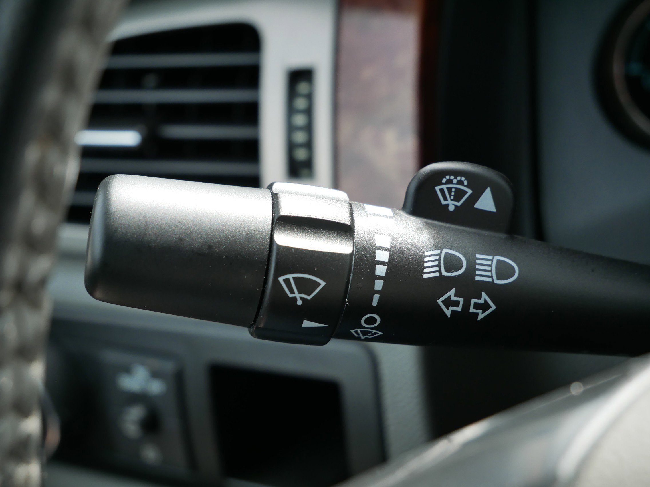 Used 2008 Black Chevrolet LT w/2LT image 25