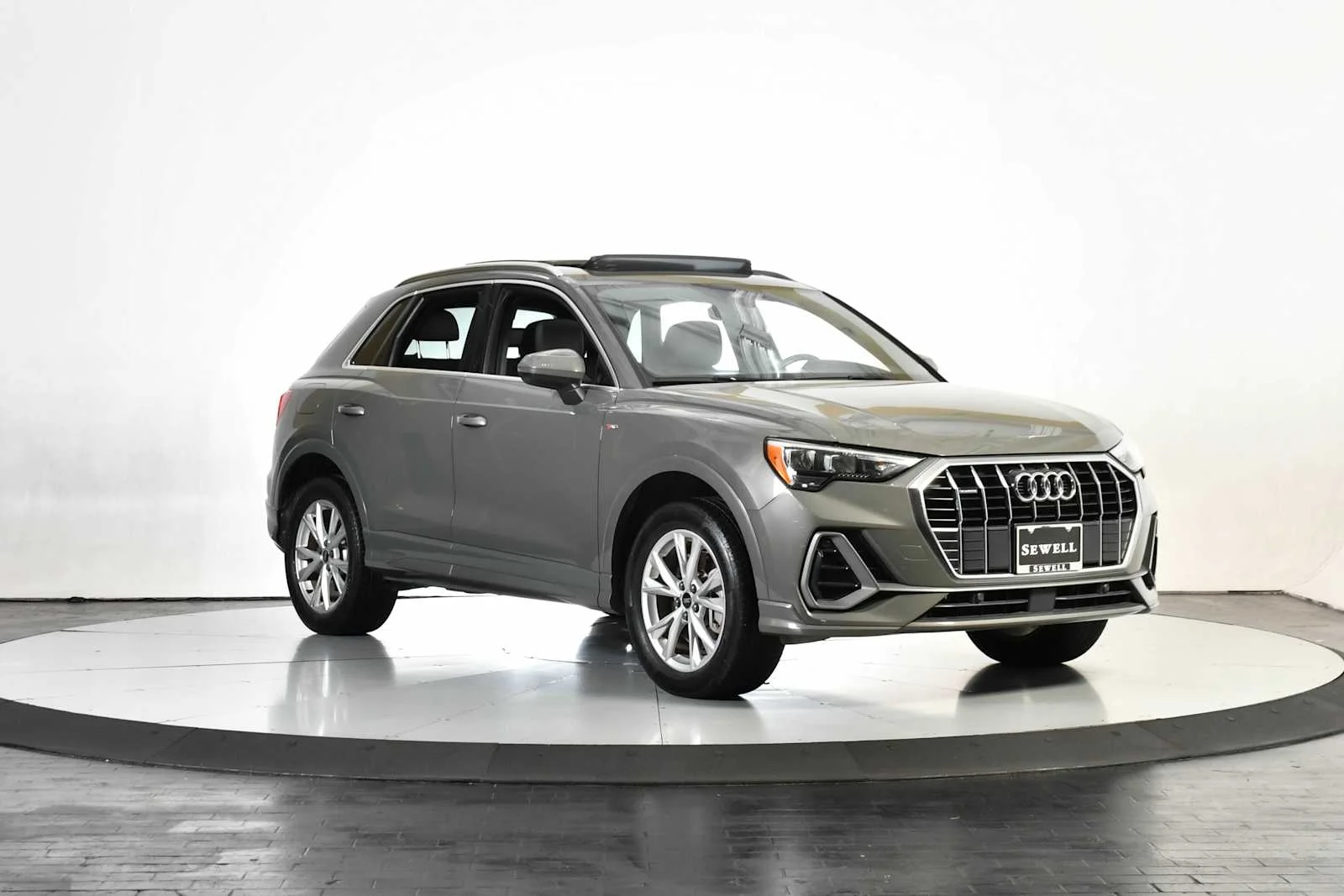 Used 2022 Chronos Gray Metallic Audi S line Premium image 7