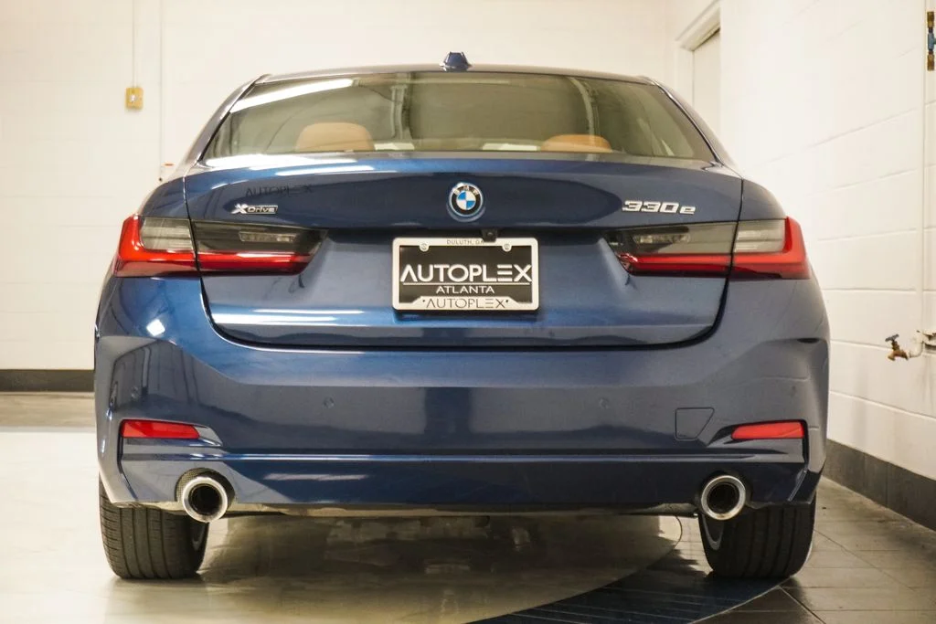 Used 2023 Blue BMW 330e xDrive image 35