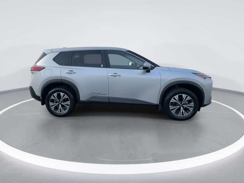 Used 2023 Silver Nissan SV image 9