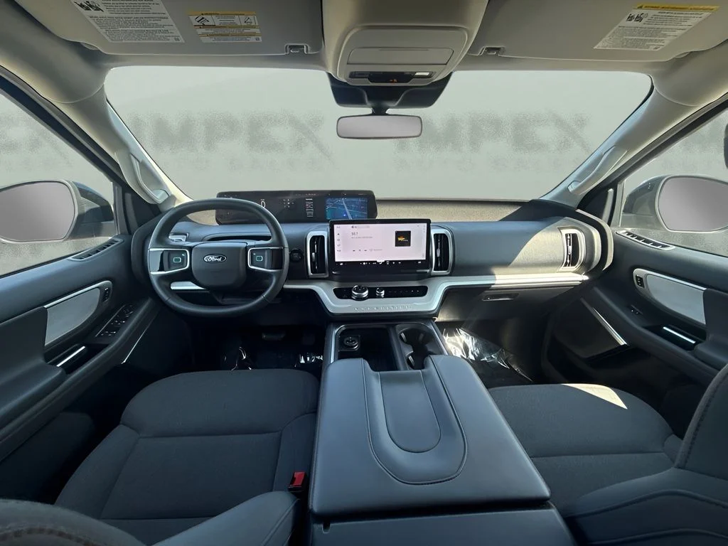 Used 2025 Gray Ford Active image 12
