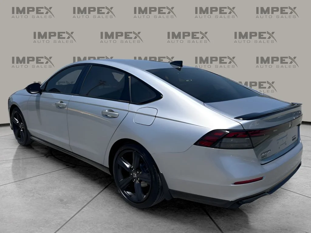 Used 2025 Silver Honda Sport-L image 3