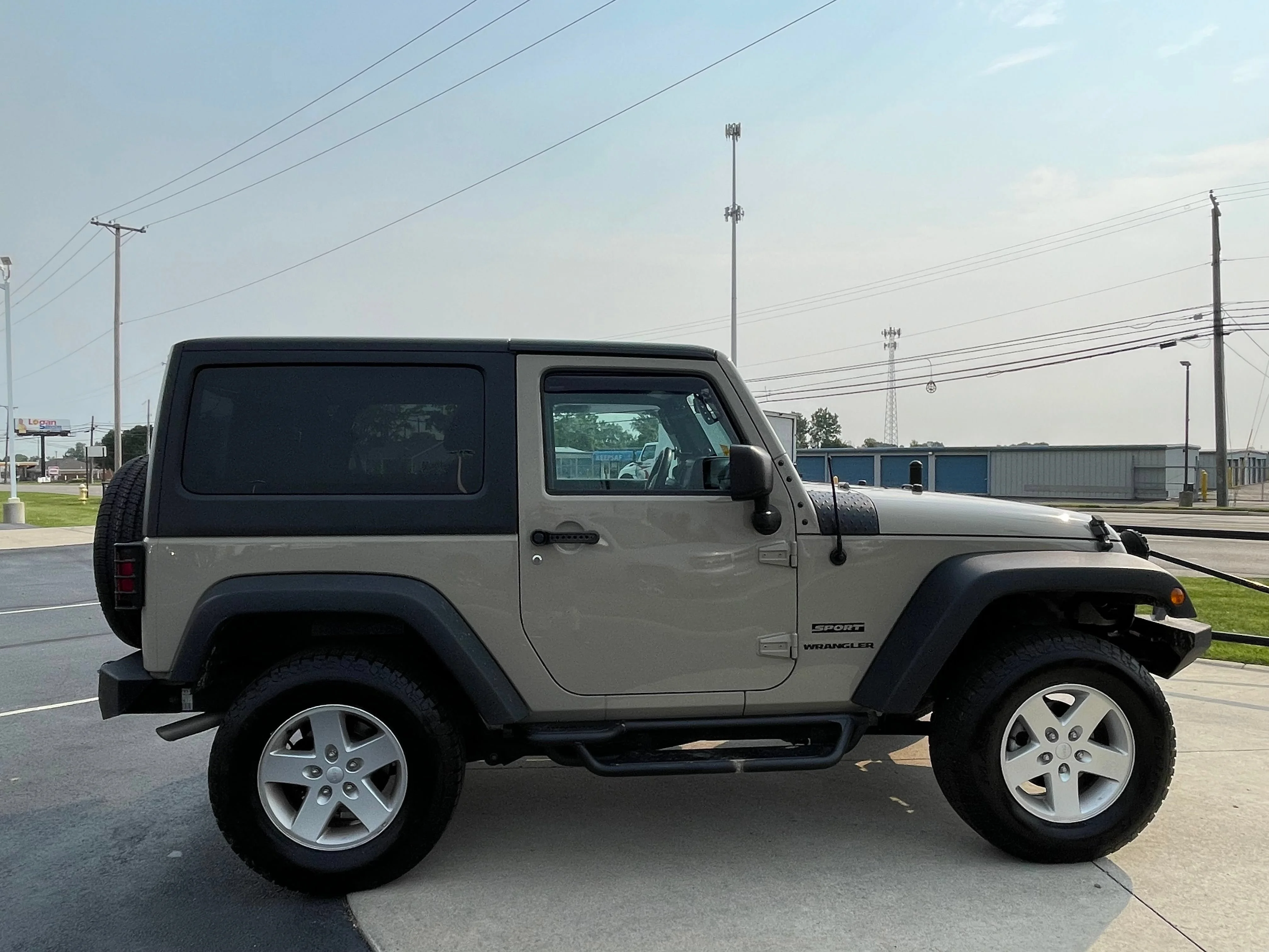 Used 2017 Gobi Jeep Sport image 9