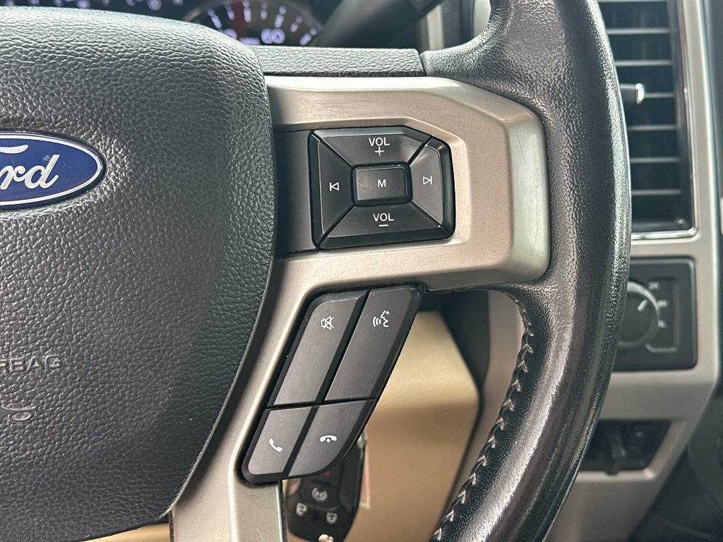 Used 2021 Rapid Red Metallic Tinted Clearcoat Ford LARIAT image 19