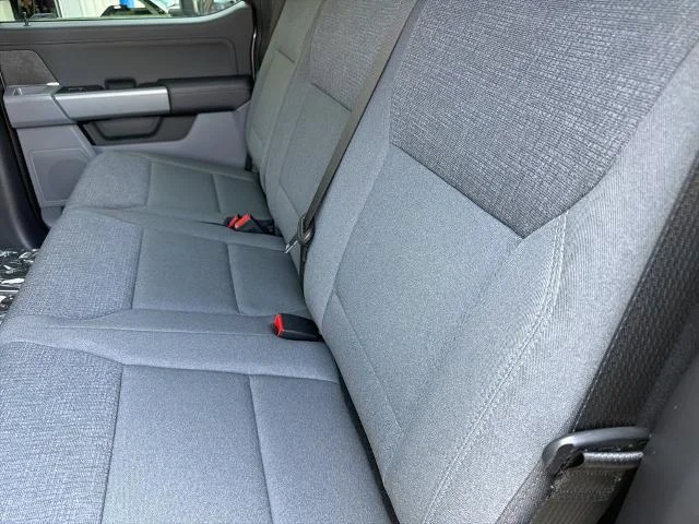 New 2026 Carbonized Gray Metallic Ford XLT image 32