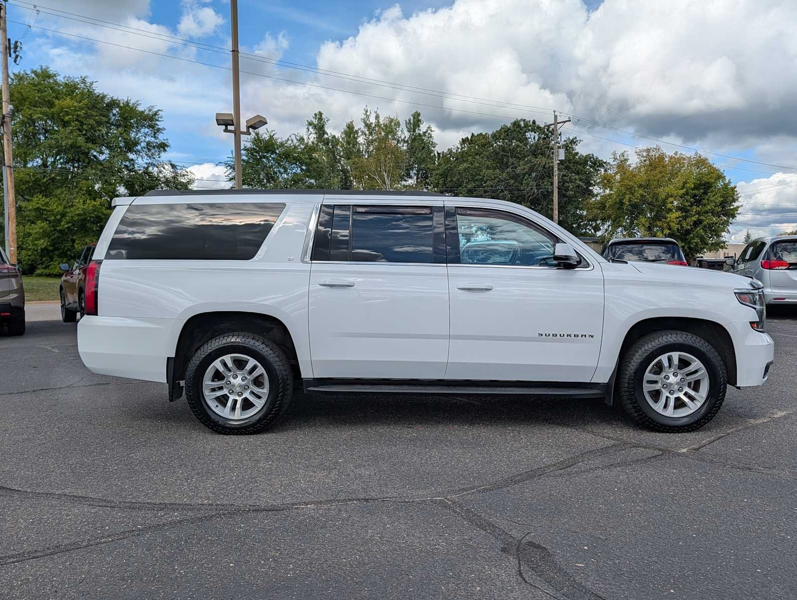 Used 2019 Summit White Chevrolet LT image 8