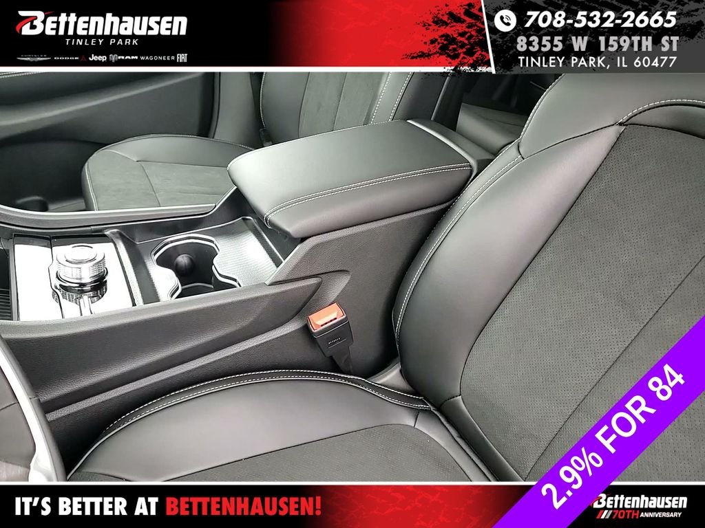 New 2026 Baltic Gray Metallic Clear-Coat Exterior Paint Jeep Altitude image 22