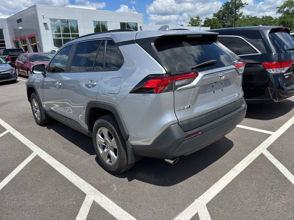 Used 2022 Silver Sky Metallic Toyota XLE image 3