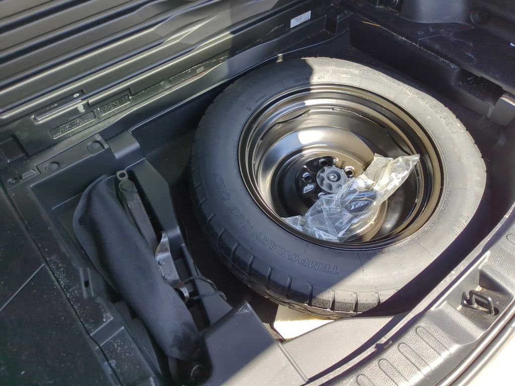 Used 2016 Magnetic Gray Metallic Toyota Limited image 31