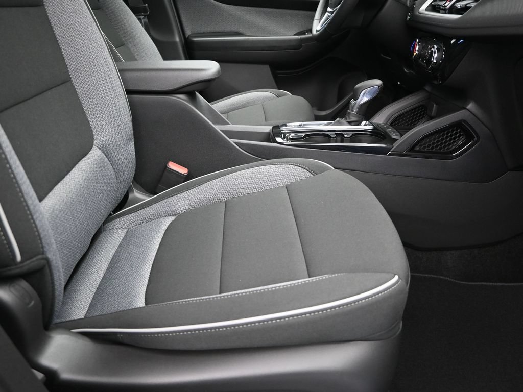 2026 Chevrolet Trailblazer LT - Photo 14