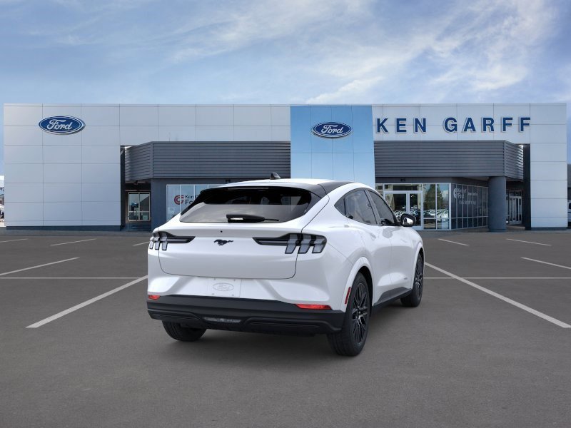 New 2026 Star White Metallic Tri-coat Ford Premium image 9